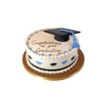 Classic Graduation Cake 31