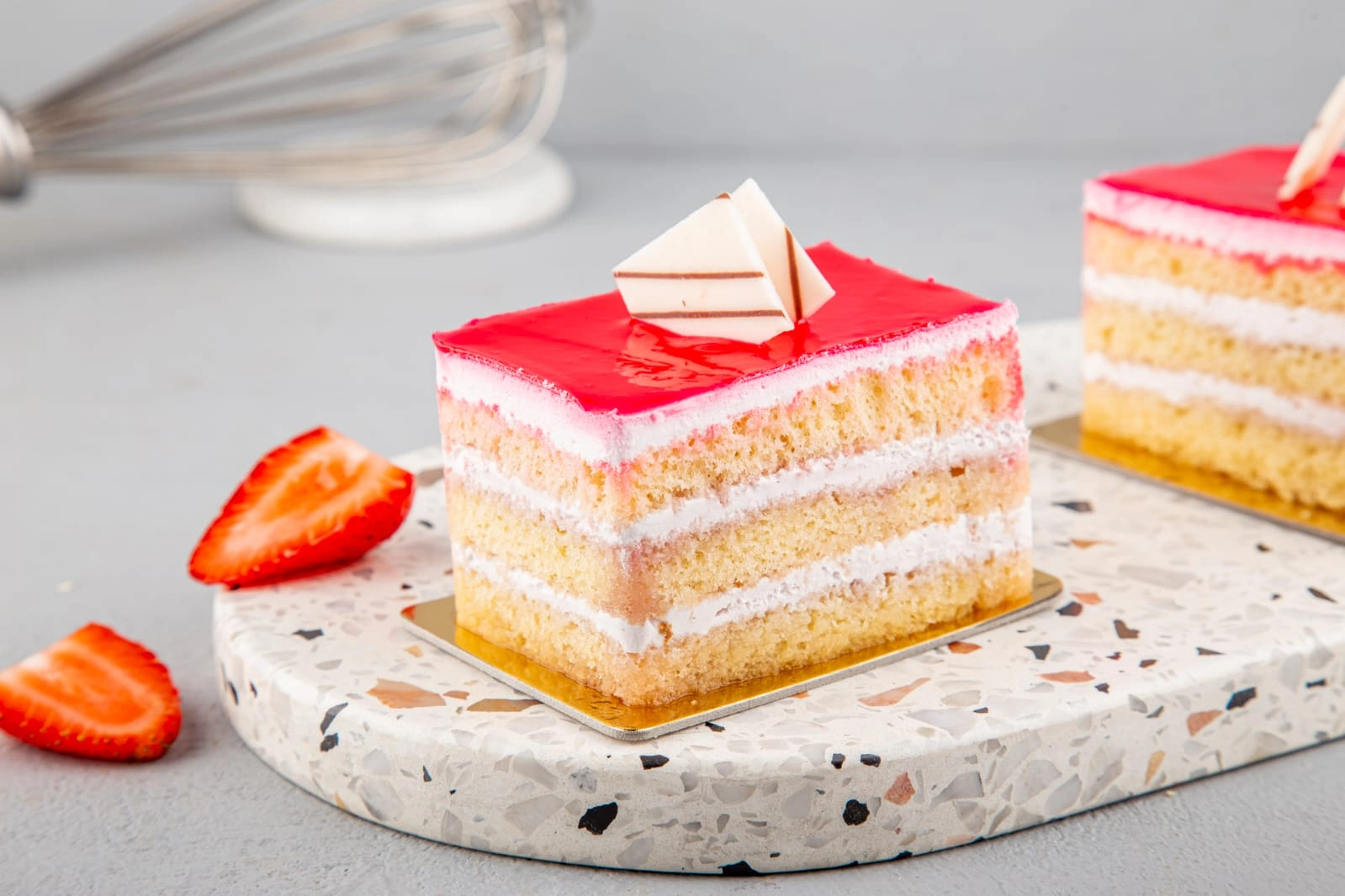 imag Strawberry Pastry - Image 1